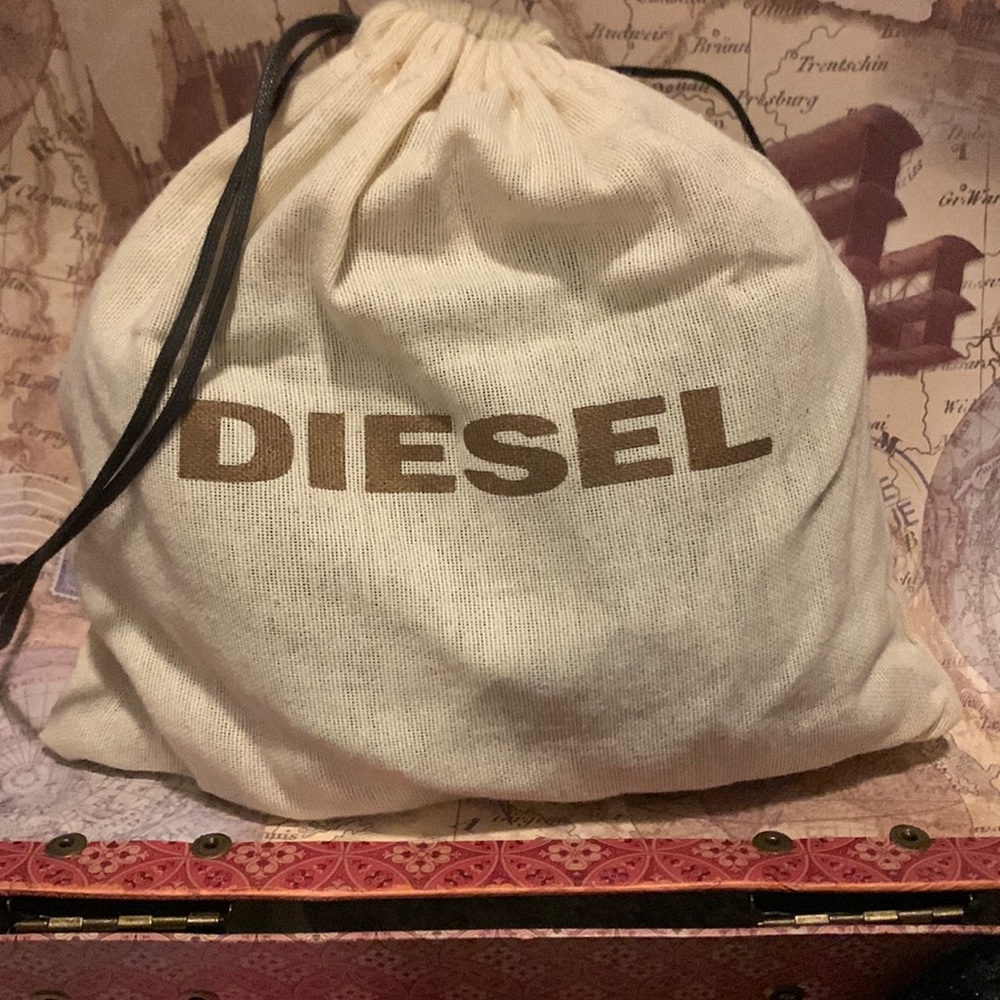 Diesel mini cross body